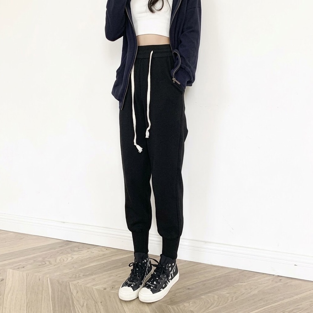 Black K-Pop Dance Joggers Relaxed Loose High Waist Cuffed Sweatpants